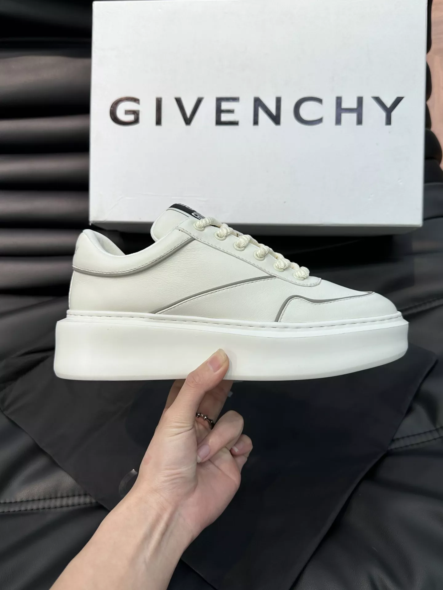 givenchy decontractees chaussures pour homme s_12b4a352